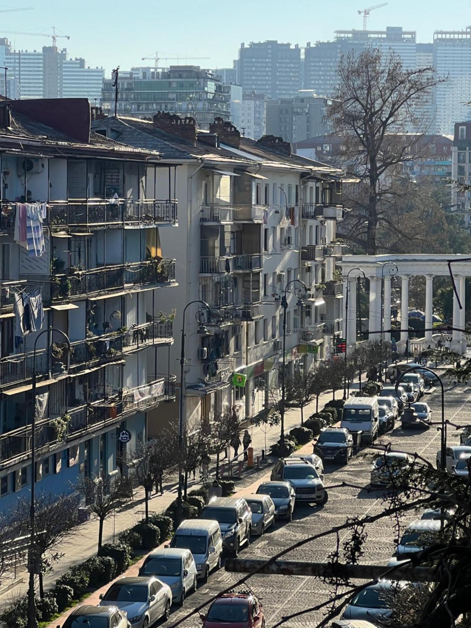 Апартаменты От Зуры Batumi Exterior foto